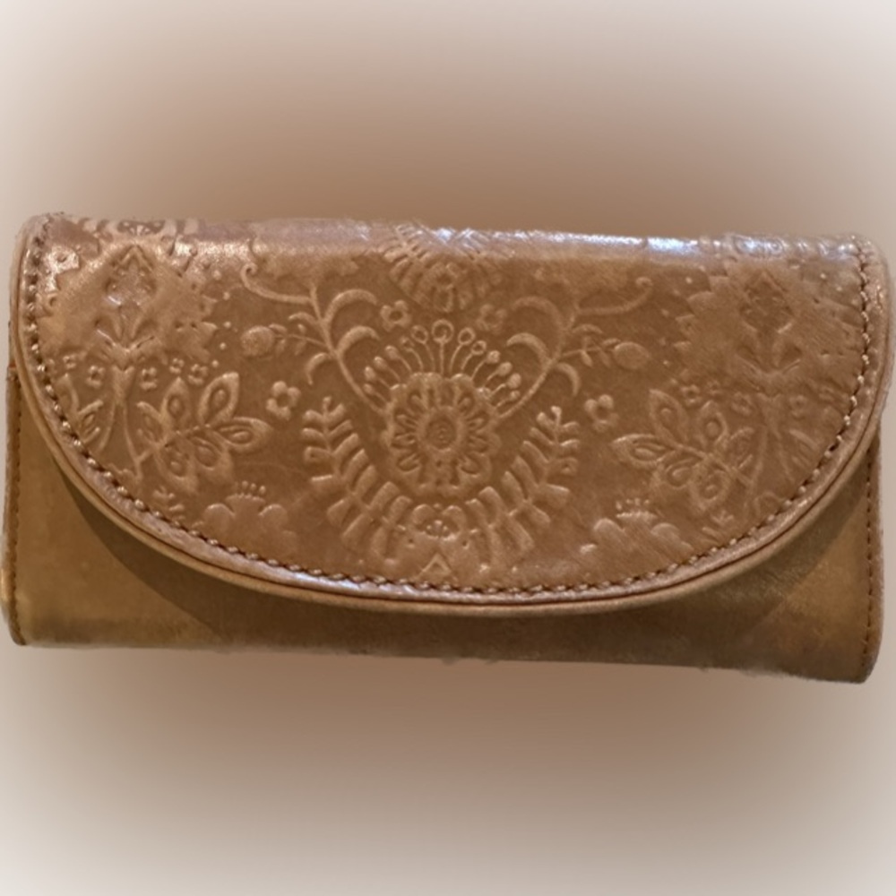 The Sak embossed floral leather wallet in tan